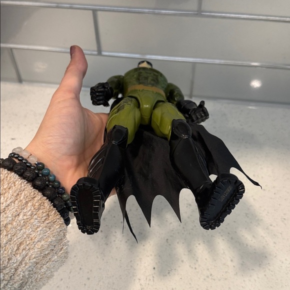 Batman Action Figure - Picture 8 of 8